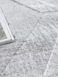 Cleo Modern High/Low Light Silver Area Rug - Elegance Collection