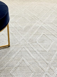 Cleo Modern Ivory Area Rug - Elegance Collection