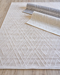 Cleo Modern Ivory Area Rug - Elegance Collection