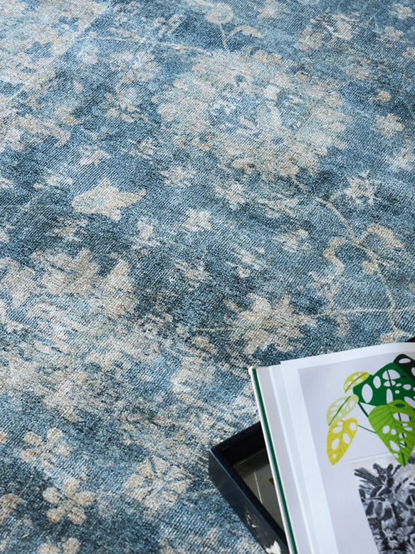 Mason Blue Area Rug - Elegance Collection