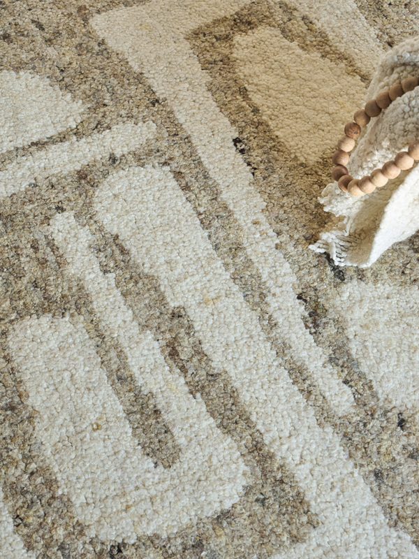 Montana Handmade Wool Beige/Ivory Area Rug - Elegance Collection