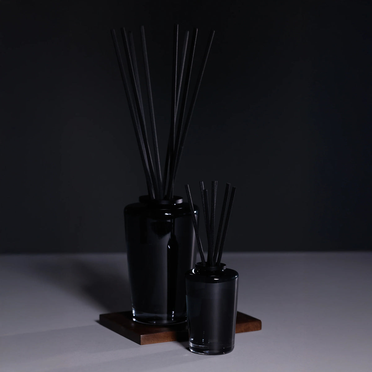 Estate Diffuser - 720 ml Smoke/Thorn (Set of 4)