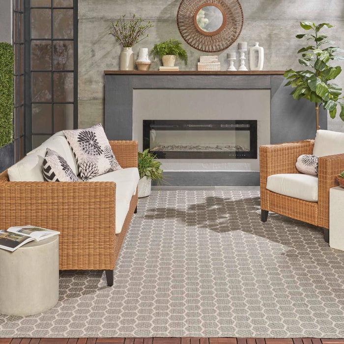 Alemia Indoor/Outdoor Grey Area Rug - Elegance Collection