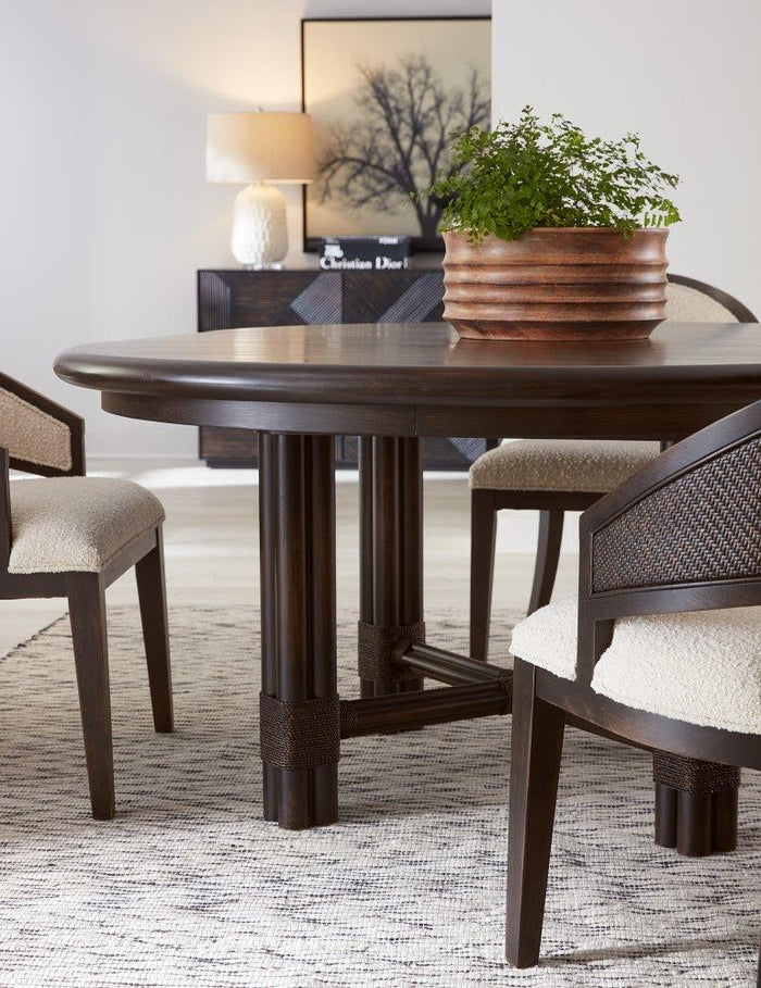 Nolita Black Round Dining Table w/1-20in Leaf