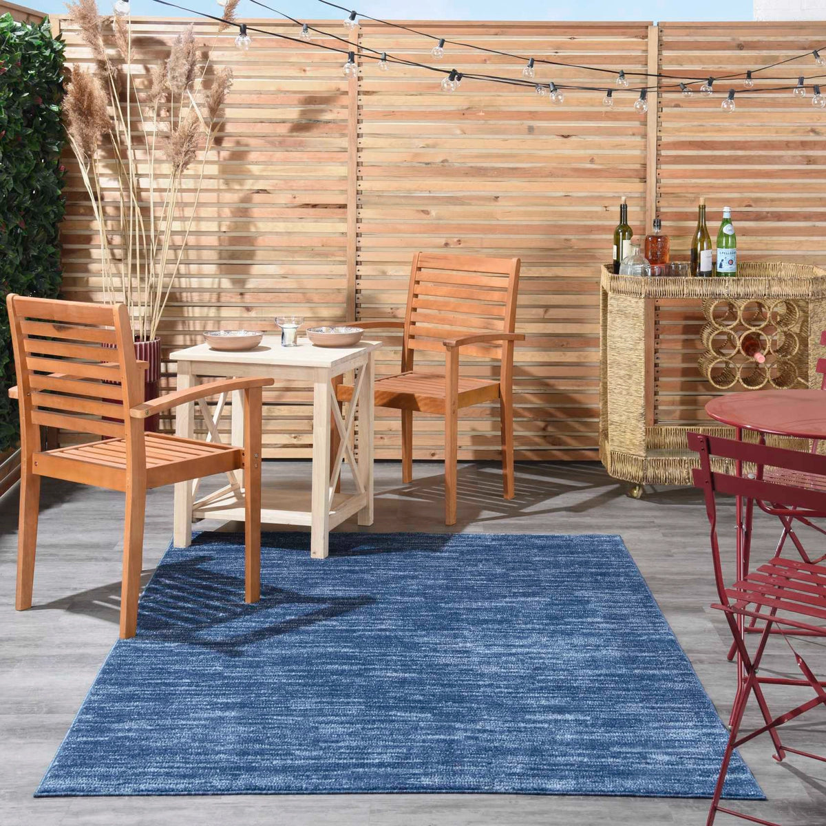 Ainslee Indoor/Outdoor Navy Blue Area Rug - Elegance Collection