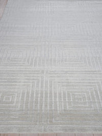 Cleo Modern Patterned Light Silver Area Rug - Elegance Collection