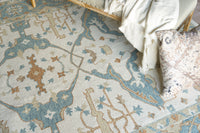 Nell Ivory/ Light Blue Motif Luxury Area Rug