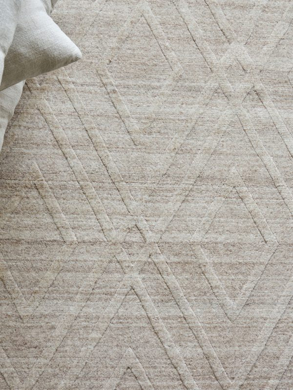 Cleo Modern Beige Area Rug - Elegance Collection