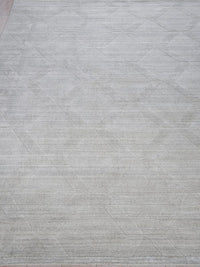 Cleo Modern High/Low Light Silver Area Rug - Elegance Collection