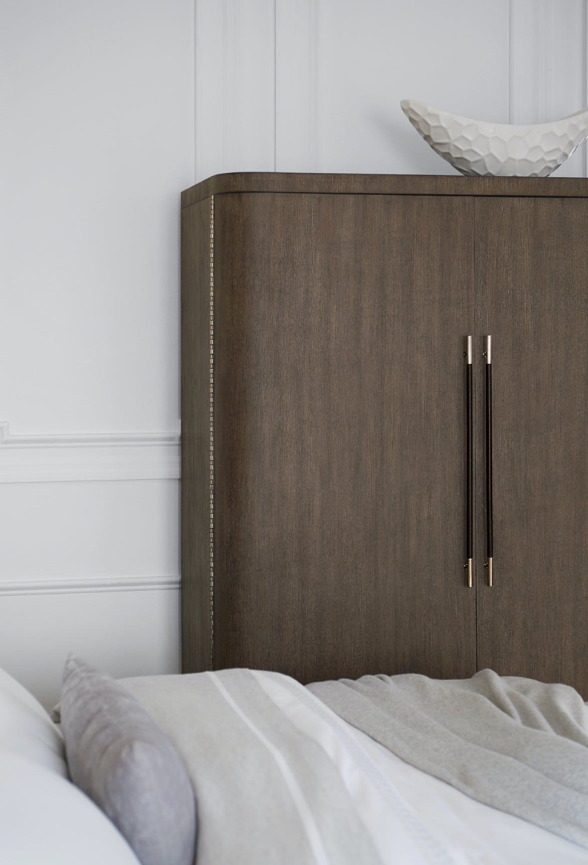 Reyeh Modern Bedroom Wardrobe - Dark Wood