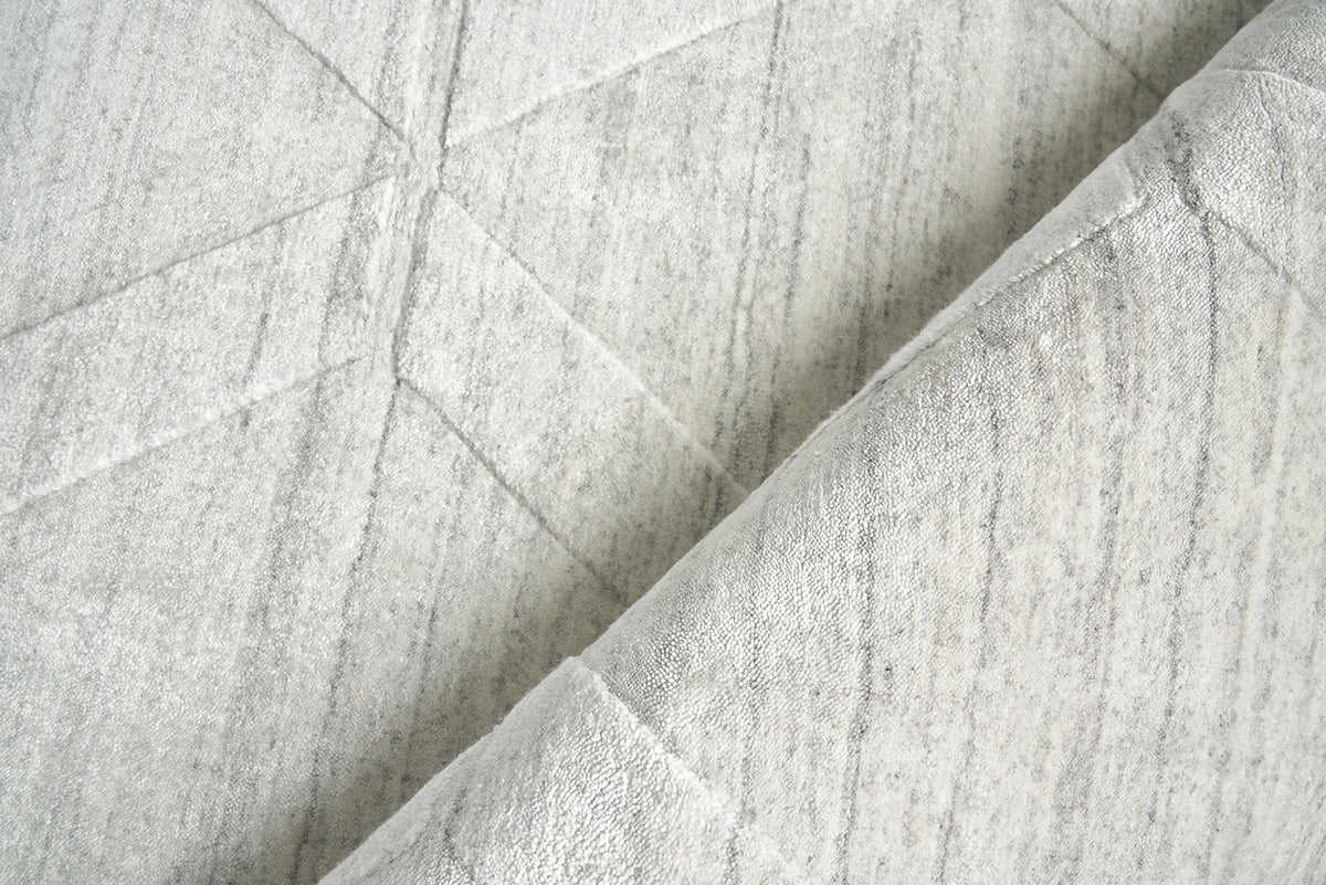 Cleo Ivory Diamond Area Rug - Elegance Collection