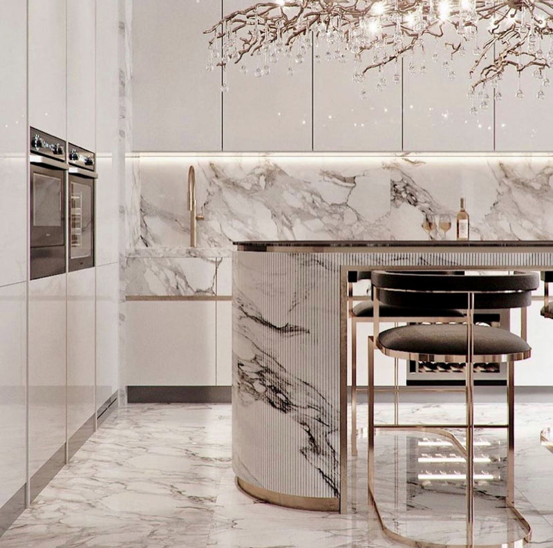 Kitchen & Dining