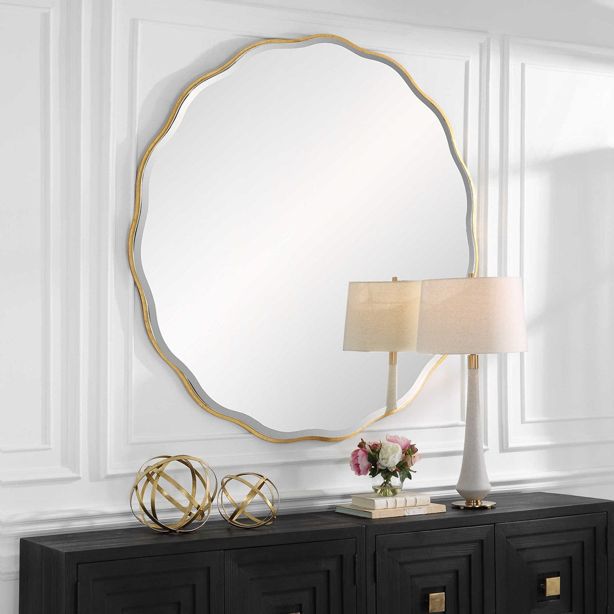 Bellas Round Gold Mirror (2 Sizes Available)