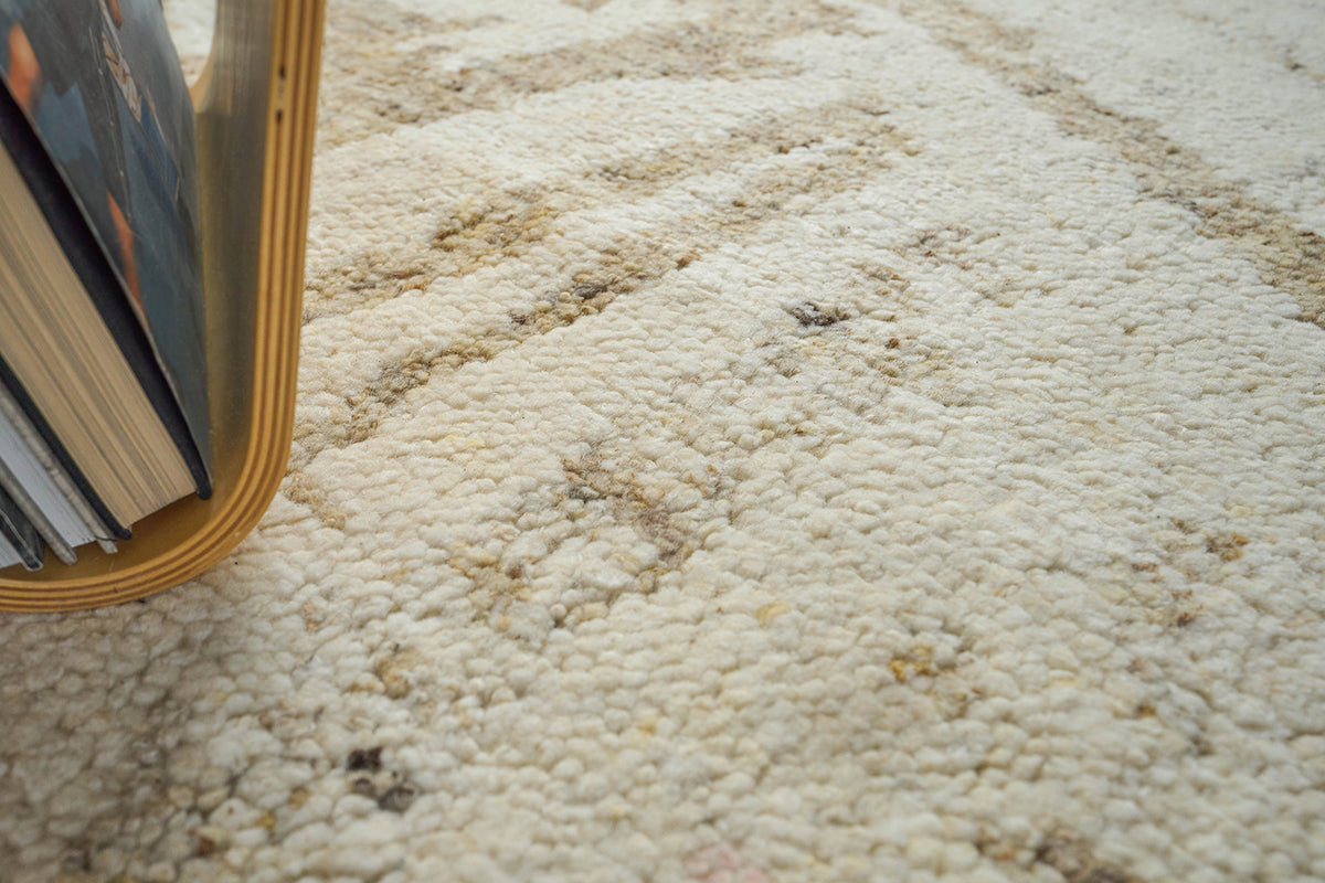 Montana Handmade Wool Ivory/Beige Area Rug - Elegance Collection