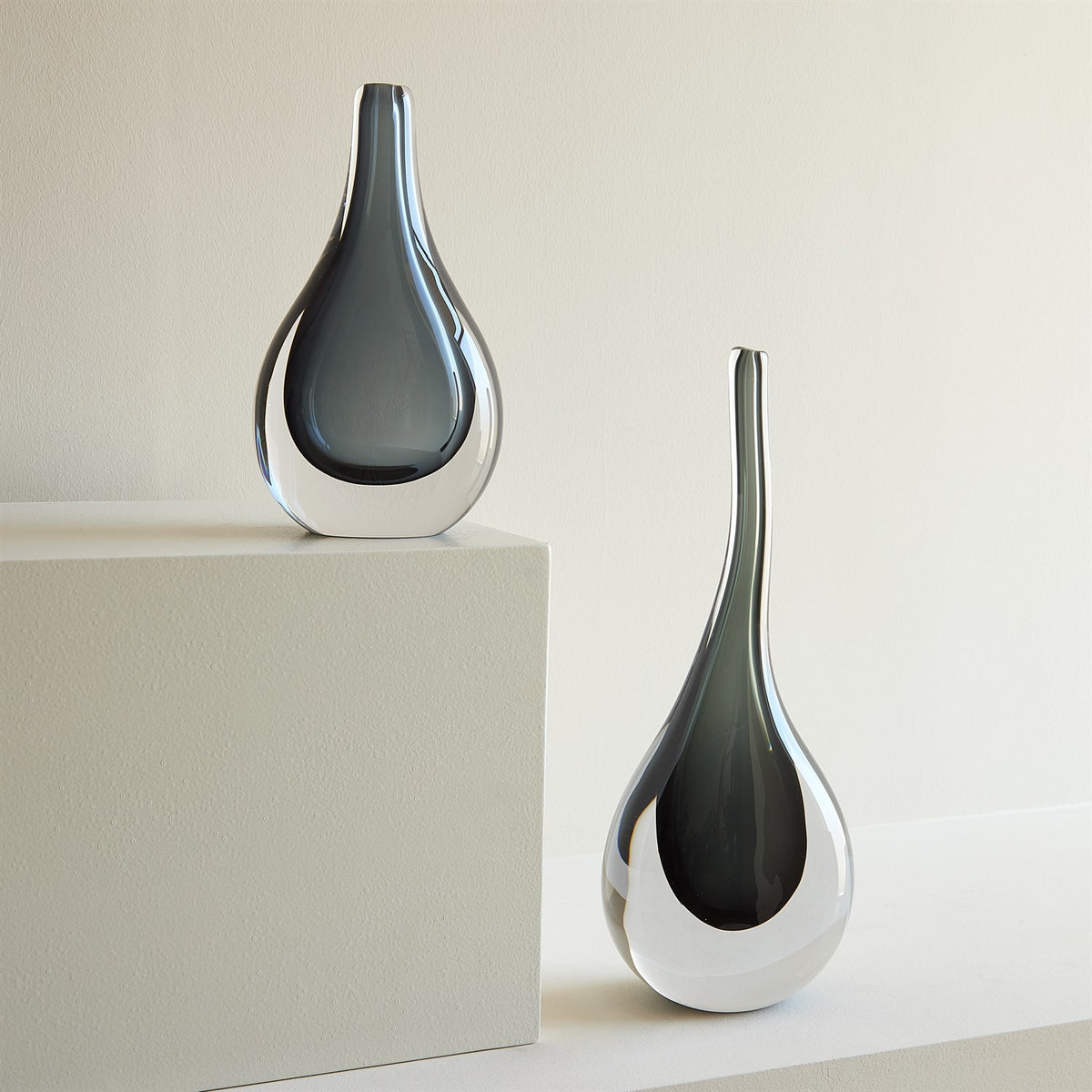 Mayia Grey Vases (2 Sizes Available)