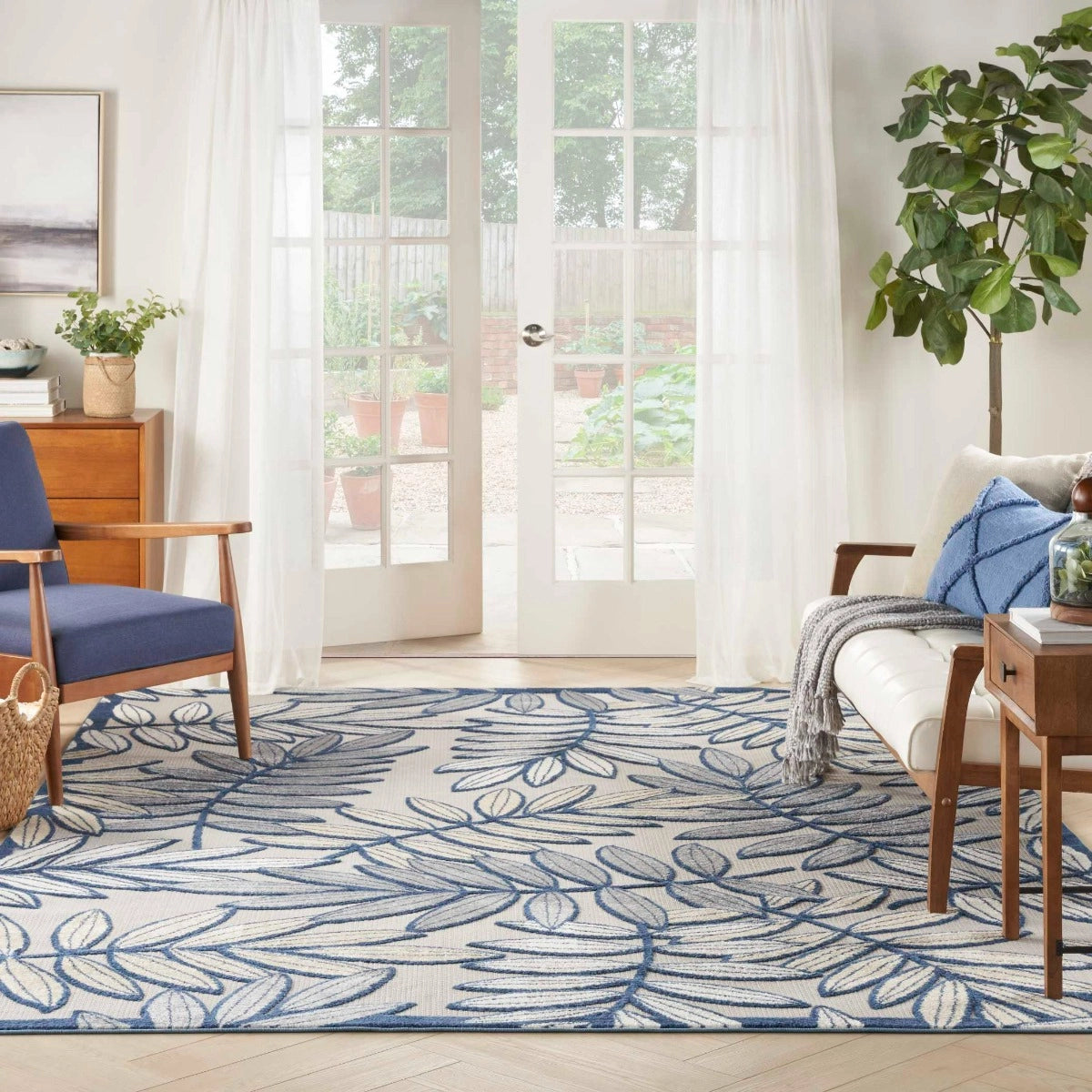 Annitra Indoor/Outdoor Ivory & Navy Leaf Design Area Rug - Elegance Collection