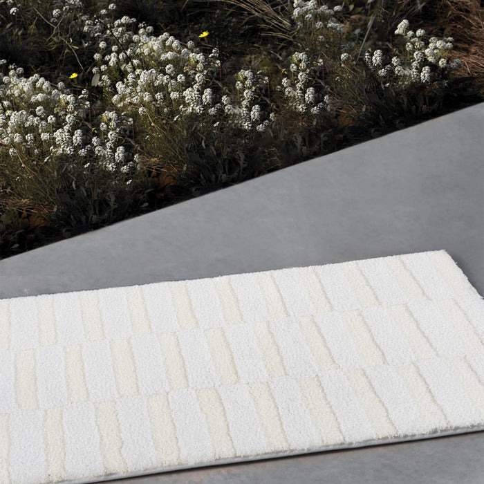 Clifton White Snow Luxury Bath Rug
