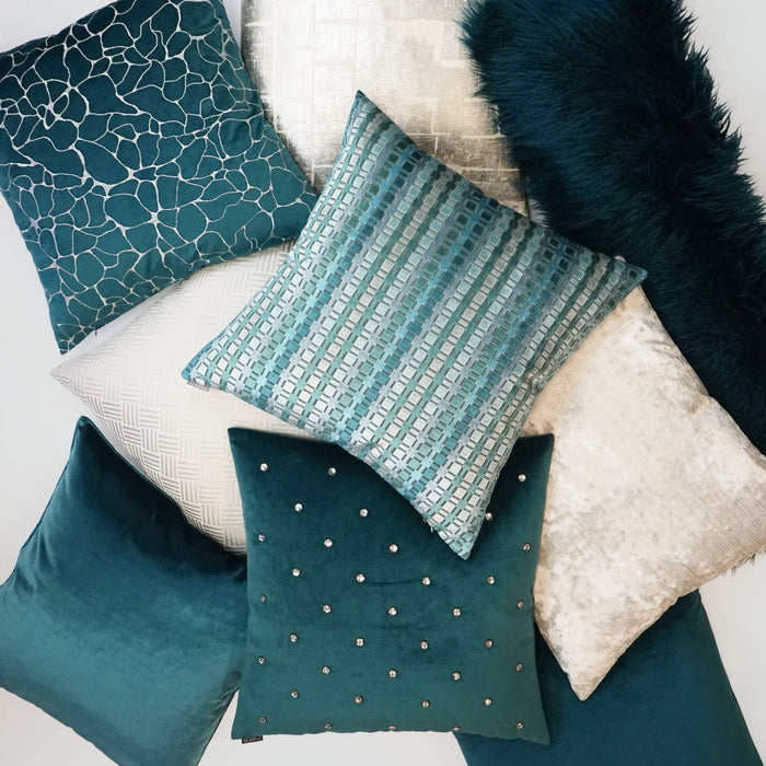 Taunt Superior Quality Luxurious Laguna Pillow