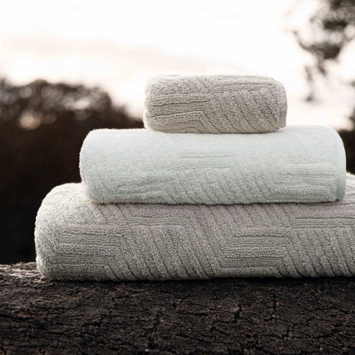 Villari White Luxury Bath Towels