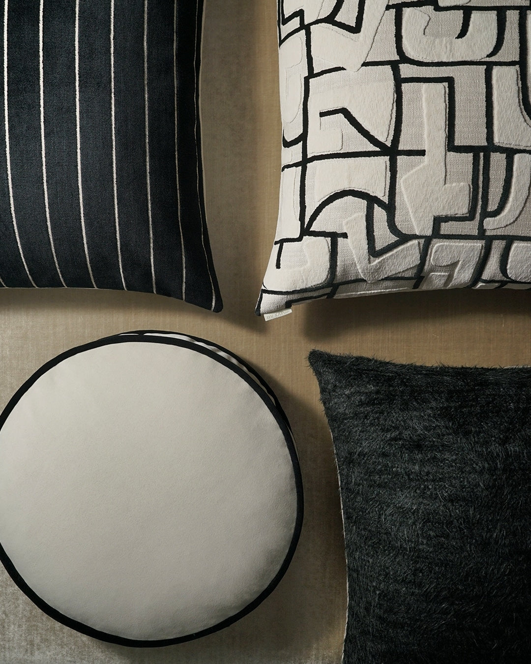 Cleoh Superior Quality Luxurious Pillow