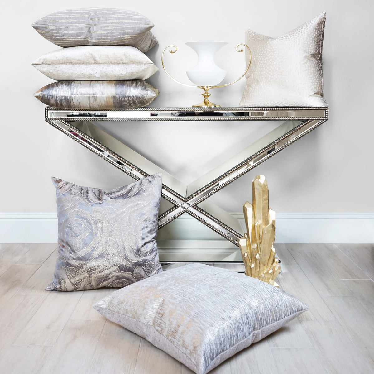 Damone Superior Quality Luxurious Smoke Pillow