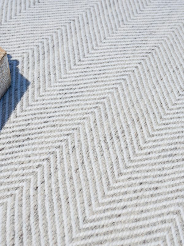 Hamptons Ivory/Silver Outdoor Area Rug - Elegance Collection