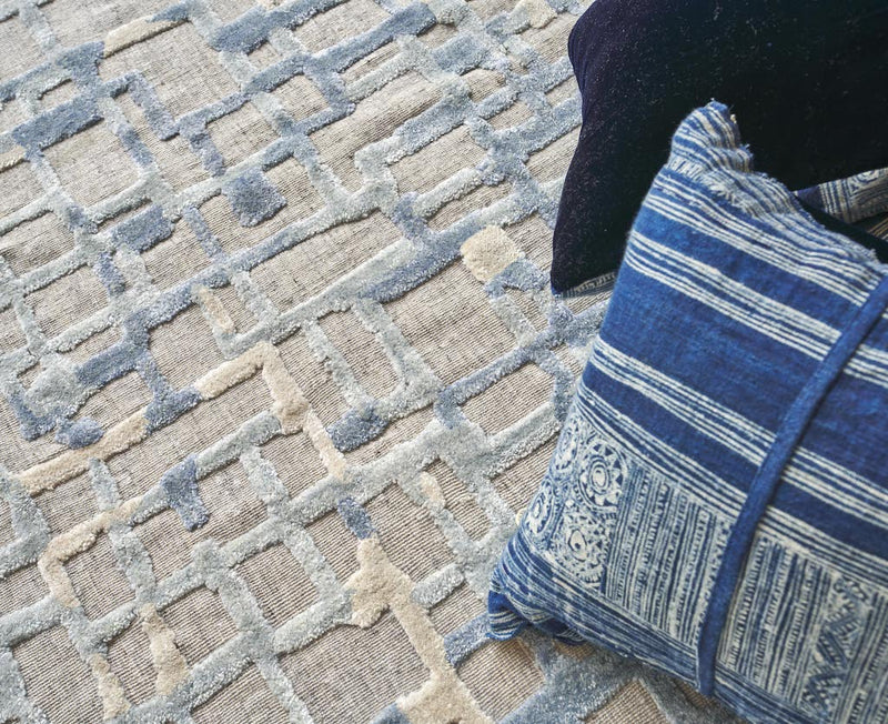 Olivia Grey/Blue Area Rug