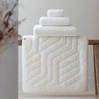 Villari Snow Luxury Bath Rug