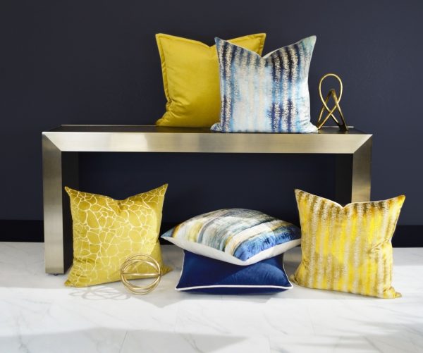 Taunt Superior Quality Luxurious Sulfur Pillow