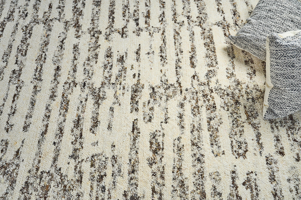 Montana Handmade Wool Brown/Taupe/Ivory Area Rug - Elegance Collection