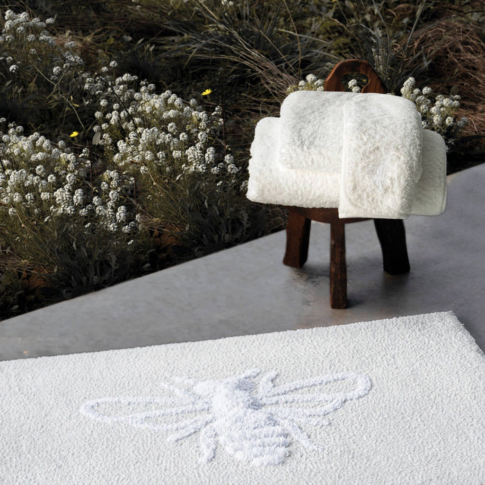 Apiary Snow White Bee Luxury Bath Rug