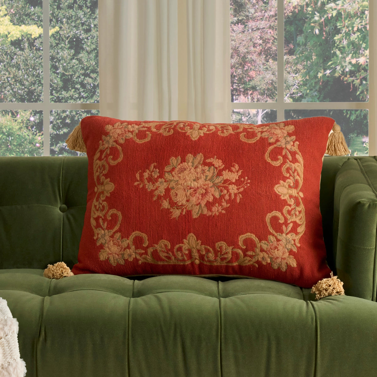 Taylor Vintage Rust Floral Medallion 20" x 30" Throw Pillow