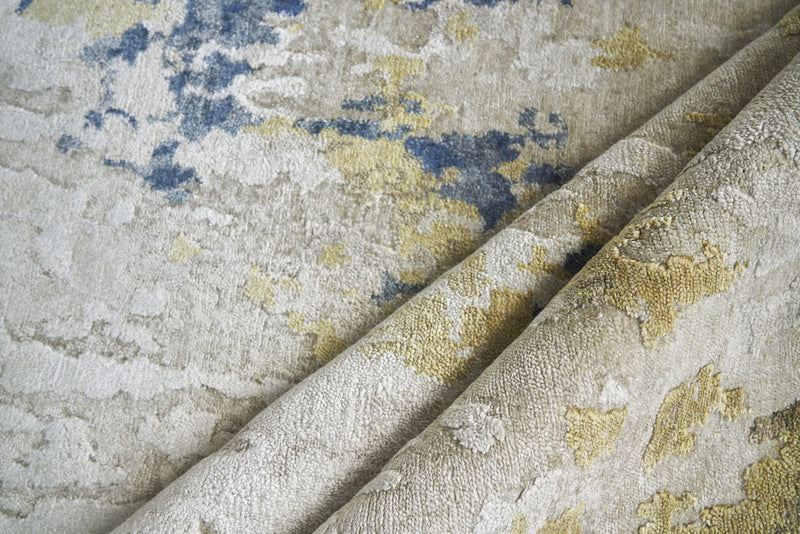 Roza Beige/Gold Artist's Area Rug