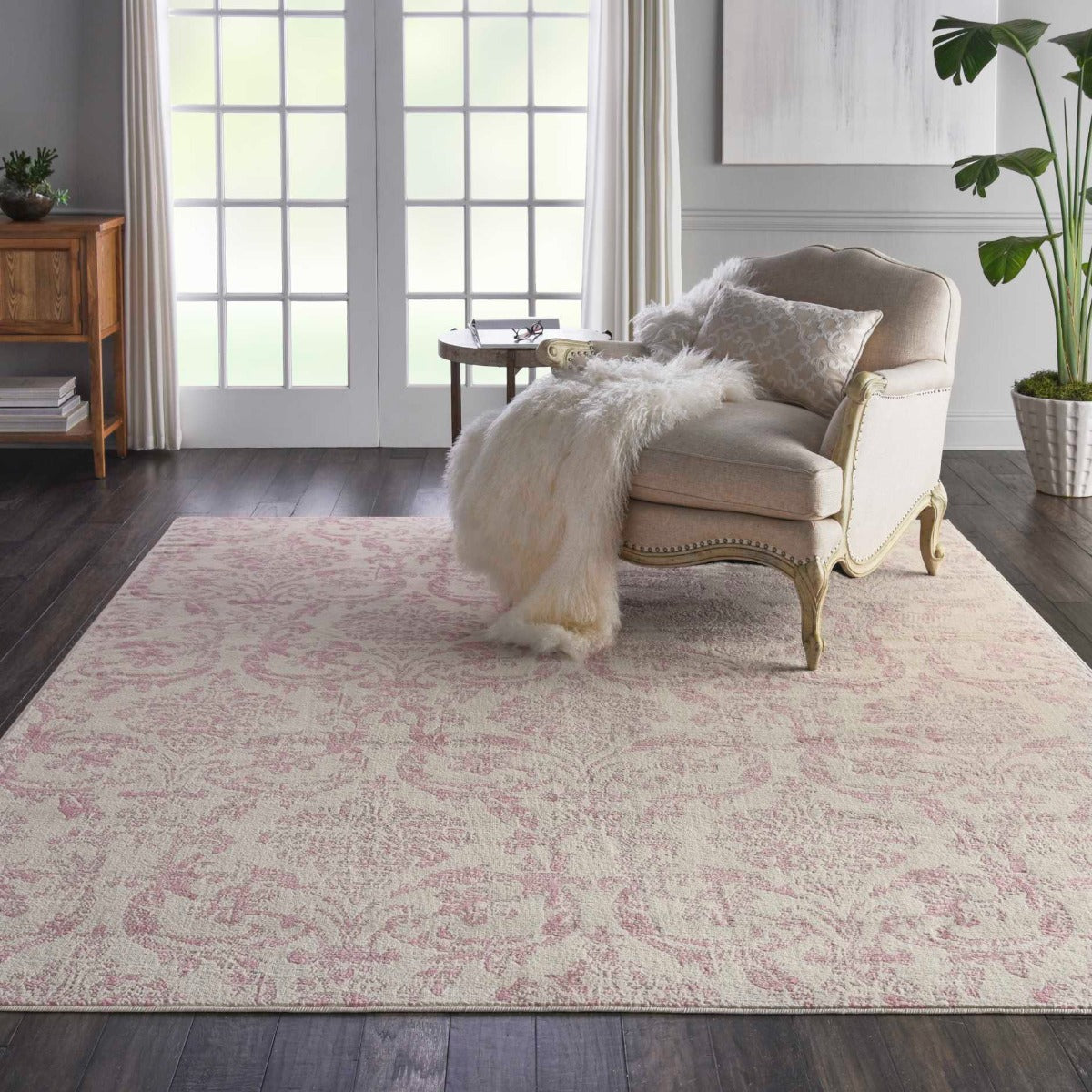 Southern Charm Ivory/Pink Demask Area Rug