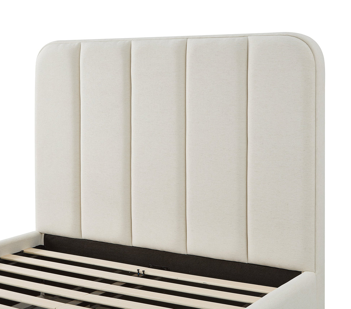 Penelope Cream Chenille Bed (2 Sizes Available)