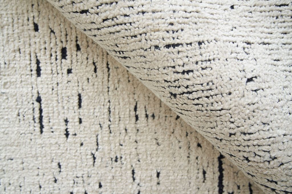 Rina Ivory/Navy Area Luxury  Rug