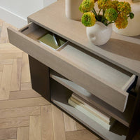 Norwich 20" Accent Table