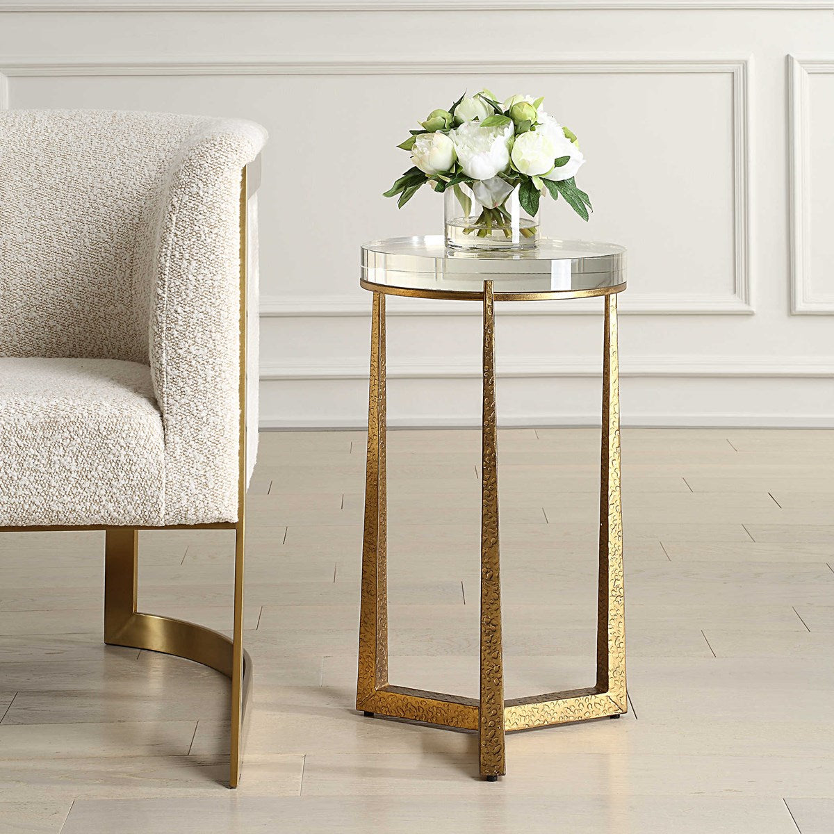 Dasie Crystal Round Gold Accent Table