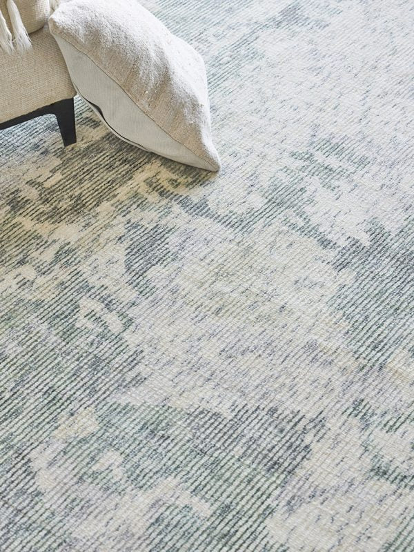 Viktoria Green Area Rug - Elegance Collection