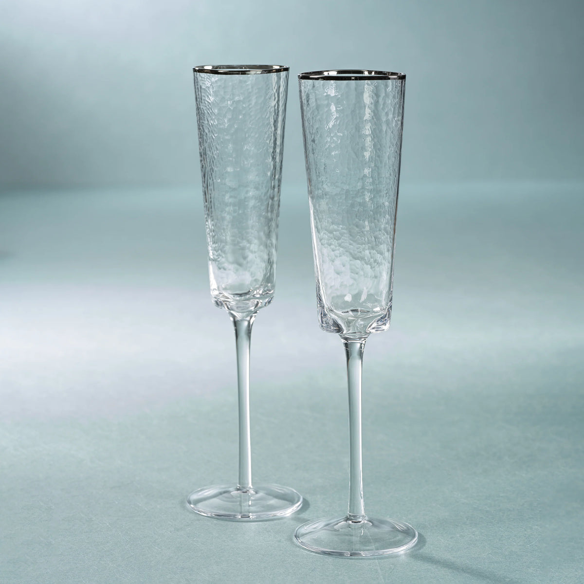 Aperitivo Triangular Champagne Flute with Platinum Rim - Set of 12