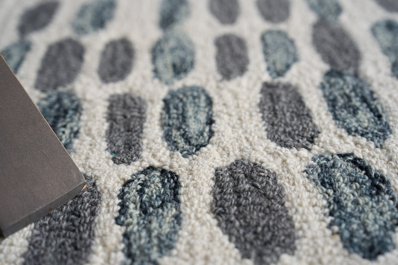 Reign Black/Grey Luxury Area Rug