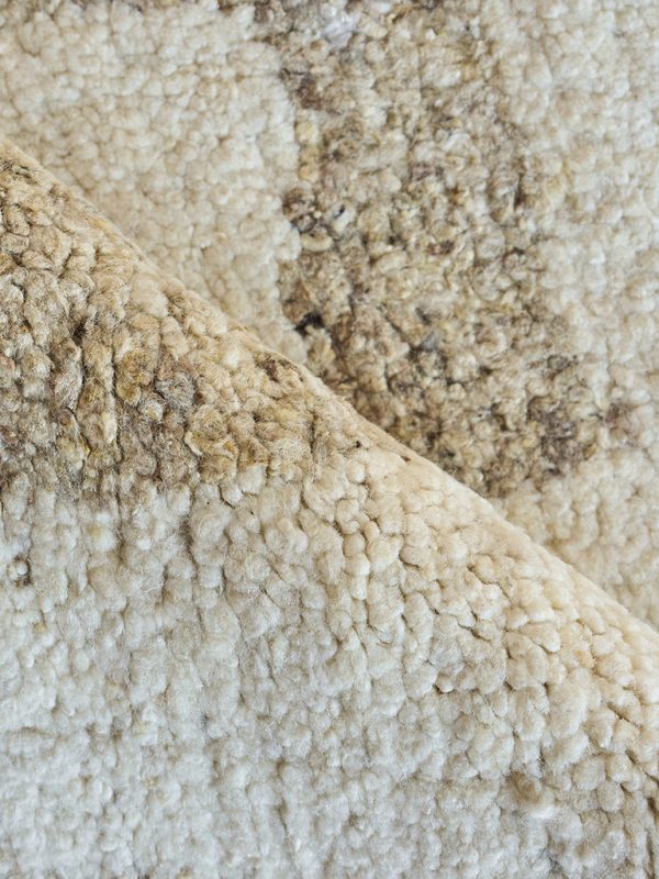 Montana Handmade Wool Beige/Ivory Area Rug - Elegance Collection