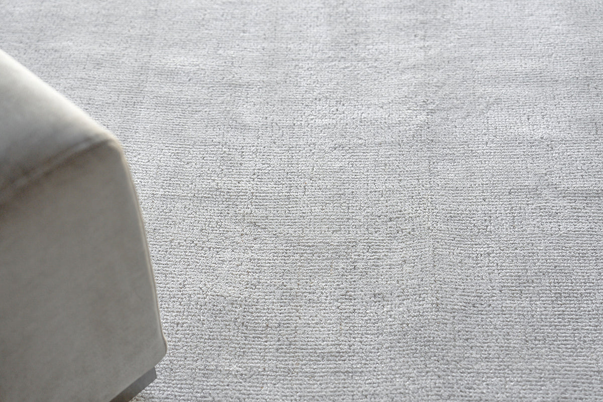 Amro White/Silver Grey Modern Area Rug - Elegance Collection