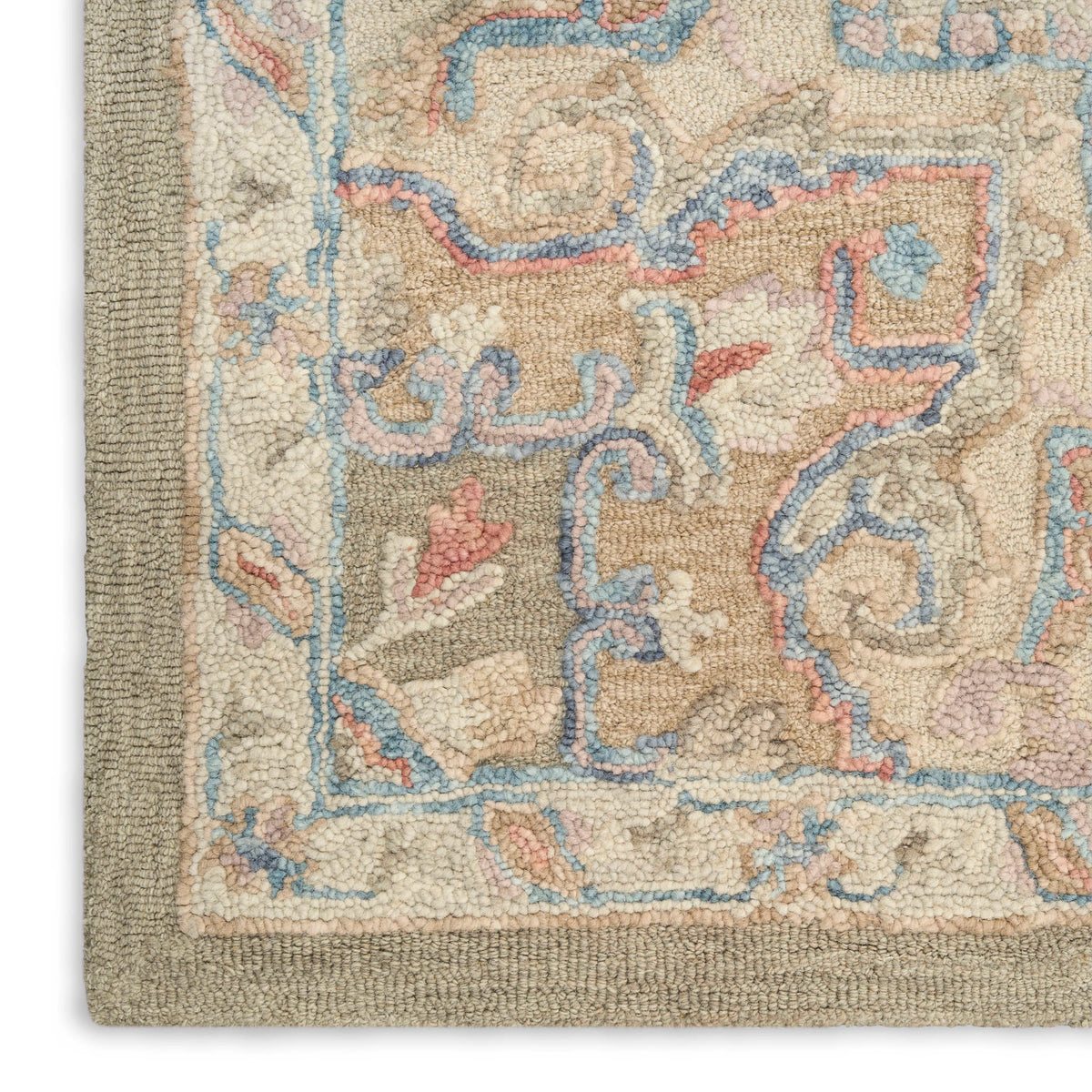 Goldie Green Ivory Wool Persian Style Area Rug