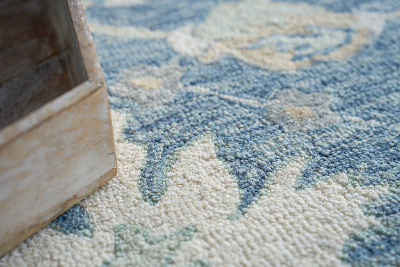 Nell Blue/Ivory Luxury Area Rug