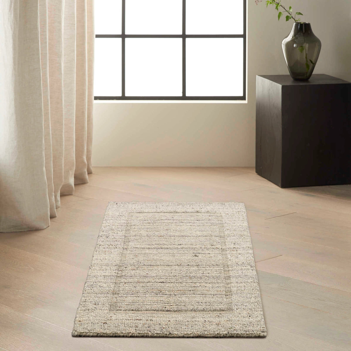 Margo Grey Ivory Area Rug