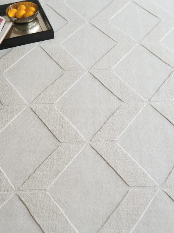 Nell Modern White Patterned Area Rug - Elegance Collection