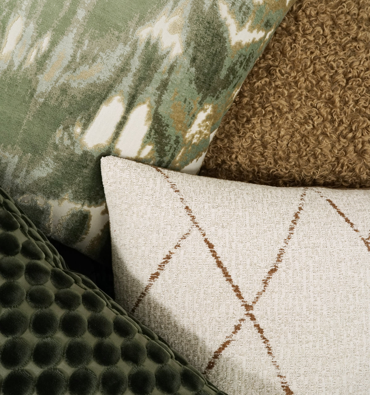 Pyper Superior Quality Luxurious Green Pillow