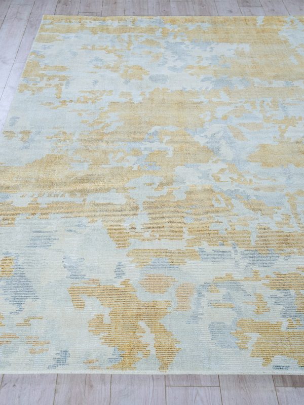 Viktoria Silver/Gold Area Rug - Elegance Collection