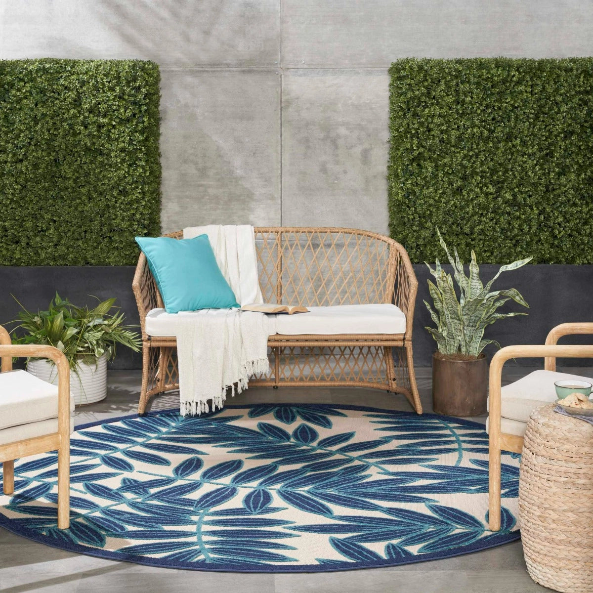 Annitra Indoor/Outdoor Natural Blue Swirling Vines Design Area Rug - Elegance Collection